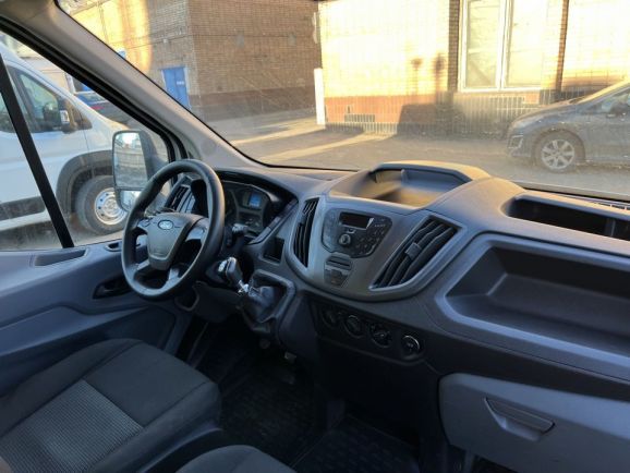 Ford Transit, 2.2 л, МТ, 2017 фото 2