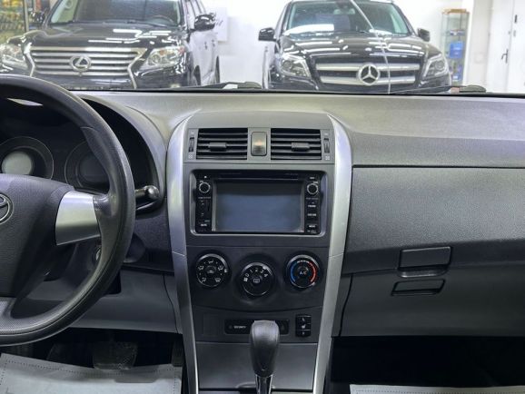 Toyota Corolla, 1.6 л, АТ, 2011 фото 12
