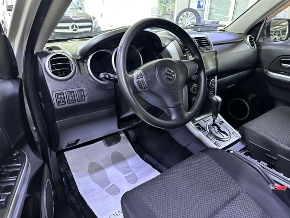 Suzuki Grand Vitara, 2.4 л, АТ, 2008 фото 10