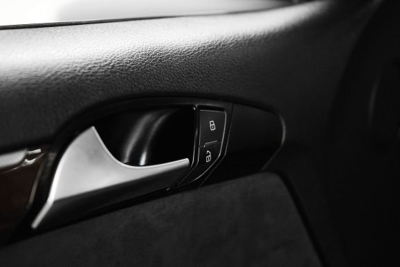 Audi Q7, 3.0 л, АТ, 2010 фото 7