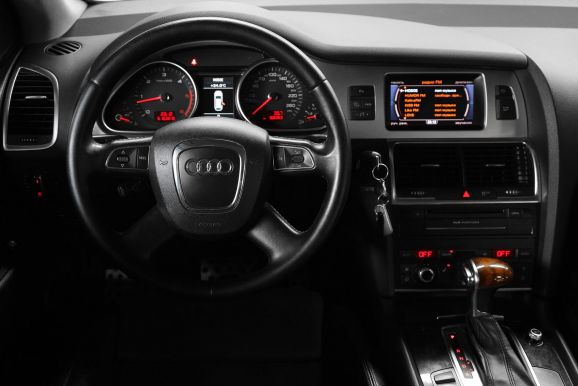 Audi Q7, 3.0 л, АТ, 2010 фото 13