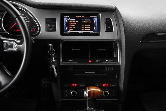 Audi Q7, 3.0 л, АТ, 2010 фото 14