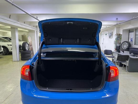 Volvo S60, 1.6 л, Робот, 2012 фото 9