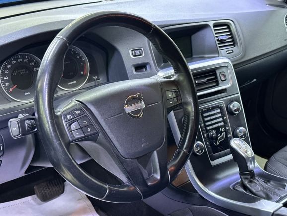 Volvo S60, 1.6 л, Робот, 2012 фото 12