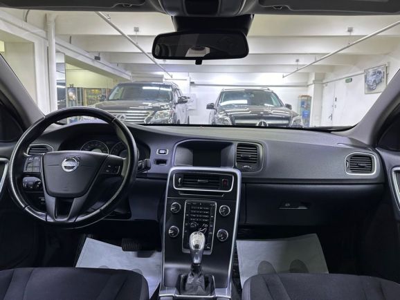 Volvo S60, 1.6 л, Робот, 2012 фото 17