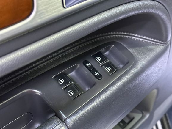 Volkswagen Touareg, 3.0 л, АТ, 2008 фото 10