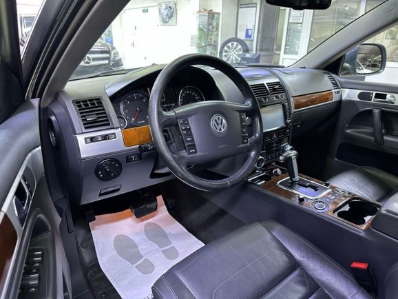 Volkswagen Touareg, 3.0 л, АТ, 2008 фото 11