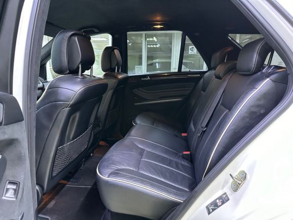 Mercedes-Benz M-Класс, 3.5 л, АТ, 2010 фото 2