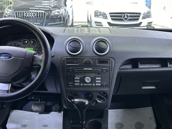 Ford Fusion, 1.6 л, АТ, 2007 фото 16