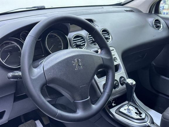 Peugeot 308, 1.6 л, АТ, 2011 фото 12