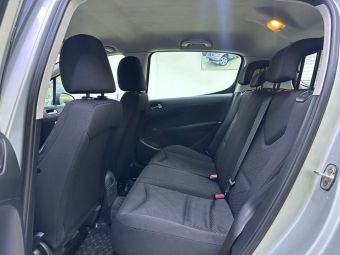 Peugeot 308, 1.6 л, АКПП, 2011 фото 1