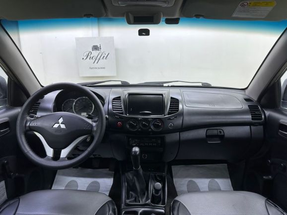 Mitsubishi L200 Invite, 2.5 л, МТ, 2014 фото 10