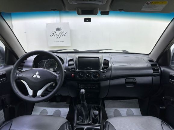 Mitsubishi L200 Invite, 2.5 л, МТ, 2014 фото 11