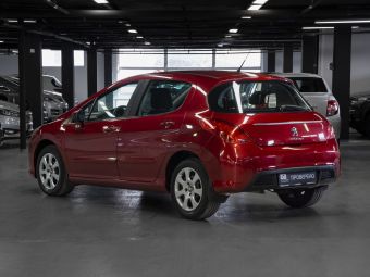 Peugeot 308 Allure, 1.6 л, АКПП, 2012 фото 8