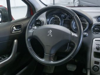 Peugeot 308 Allure, 1.6 л, АКПП, 2012 фото 12
