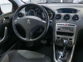 Peugeot 308 Allure, 1.6 л, АКПП, 2012 фото 13