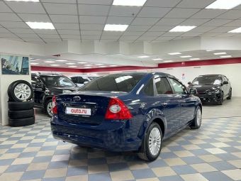 Ford Focus Ghia Special Edition, 1.6 л, АКПП, 2011 фото 4
