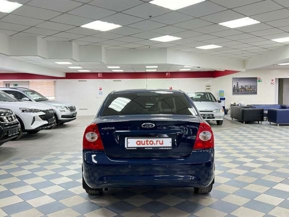 Ford Focus Ghia Special Edition, 1.6 л, АТ, 2011 фото 6