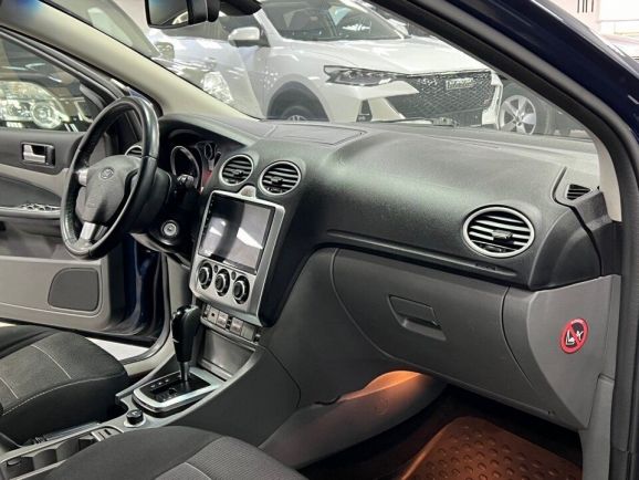 Ford Focus Ghia Special Edition, 1.6 л, АТ, 2011 фото 17