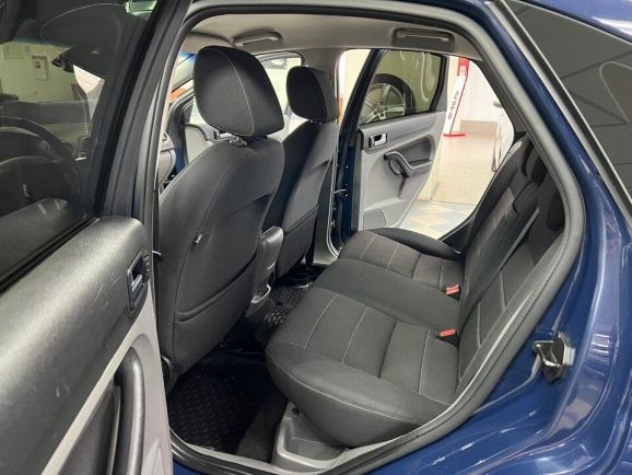Ford Focus Ghia Special Edition, 1.6 л, АТ, 2011 фото 19