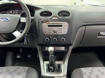 Ford Focus Comfort, 1.6 л, МКПП, 2009 фото 10