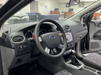 Ford Focus Comfort, 1.6 л, МКПП, 2009 фото 11