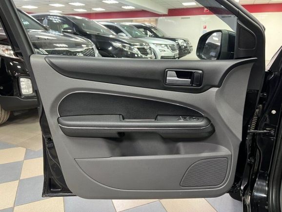 Ford Focus Comfort, 1.6 л, МТ, 2009 фото 2