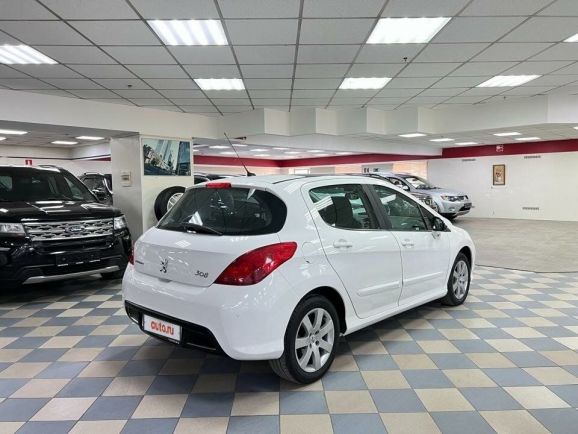 Peugeot 308 Premium Pack, 1.6 л, АТ, 2010 фото 4