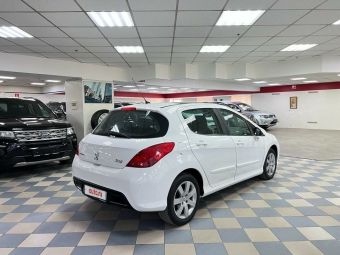 Peugeot 308 Premium Pack, 1.6 л, АКПП, 2010 фото 4