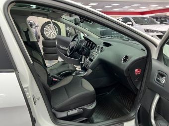 Peugeot 308 Premium Pack, 1.6 л, АКПП, 2010 фото 19