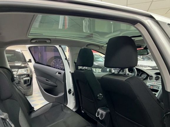 Peugeot 308 Premium Pack, 1.6 л, МТ, 2011 фото 9