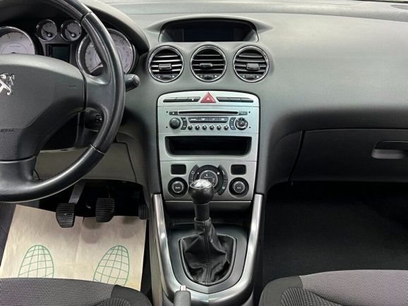 Peugeot 308 Premium Pack, 1.6 л, МТ, 2011 фото 10