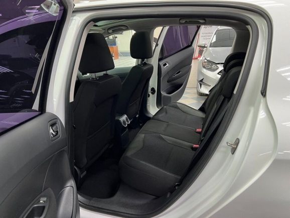 Peugeot 308 Premium Pack, 1.6 л, МТ, 2011 фото 22