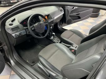 Opel Astra, 1.8 л, АКПП, 2010 фото 15