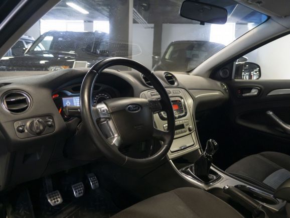 Ford Mondeo Ghia, 2.0 л, МТ, 2009 фото 9