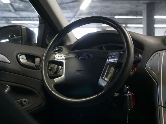 Ford Mondeo Ghia, 2.0 л, МТ, 2009 фото 11