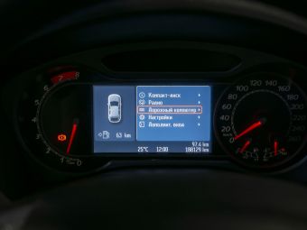 Ford Mondeo Ghia, 2.0 л, МКПП, 2009 фото 13