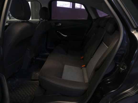 Ford Mondeo Ghia, 2.0 л, МТ, 2009 фото 1