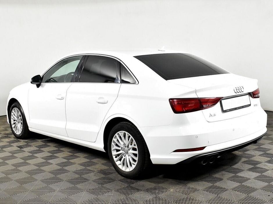 Audi A3, 1.5 л, Робот, 2017 фото 5