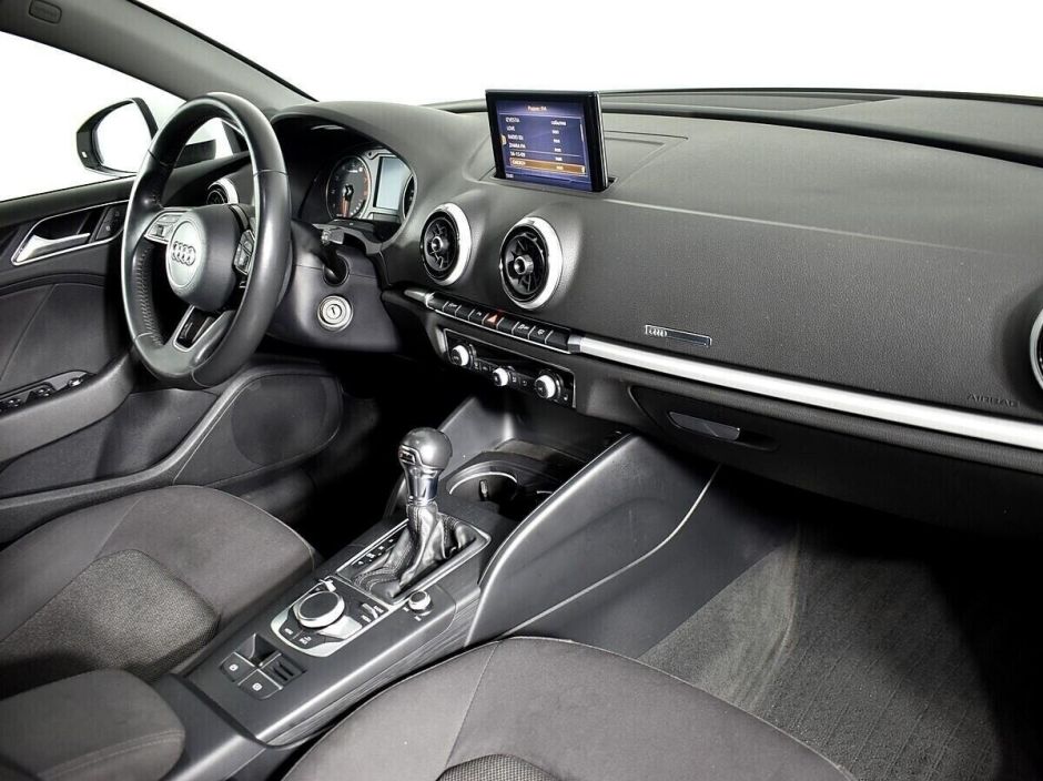 Audi A3, 1.5 л, Робот, 2017 фото 2