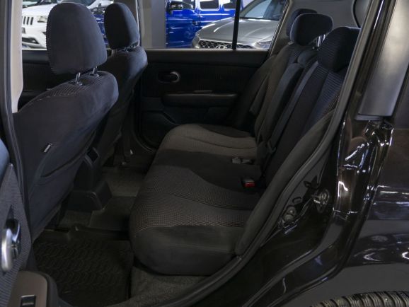 Nissan Tiida, 1.6 л, АТ, 2013 фото 14