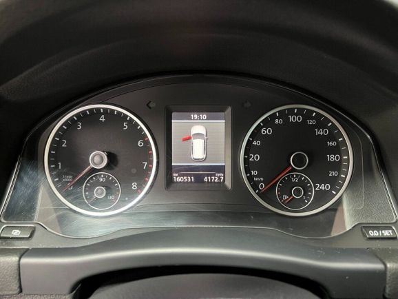 Volkswagen Tiguan Sport&Style, 2.0 л, АТ, 2011 фото 11