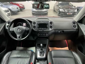 Volkswagen Tiguan Sport&Style, 2.0 л, АКПП, 2011 фото 17