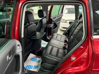 Volkswagen Tiguan Sport&Style, 2.0 л, АКПП, 2011 фото 24