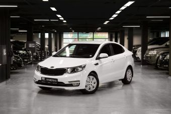 Kia Rio Premium, 1.6 л, АКПП, 2015 фото 3