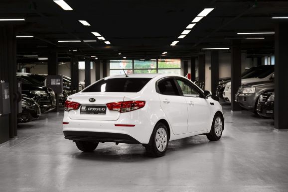 Kia Rio Premium, 1.6 л, АТ, 2015 фото 5