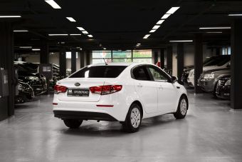 Kia Rio Premium, 1.6 л, АКПП, 2015 фото 5