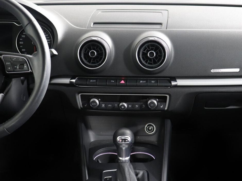 Audi A3, 1.5 л, Робот, 2019 фото 12