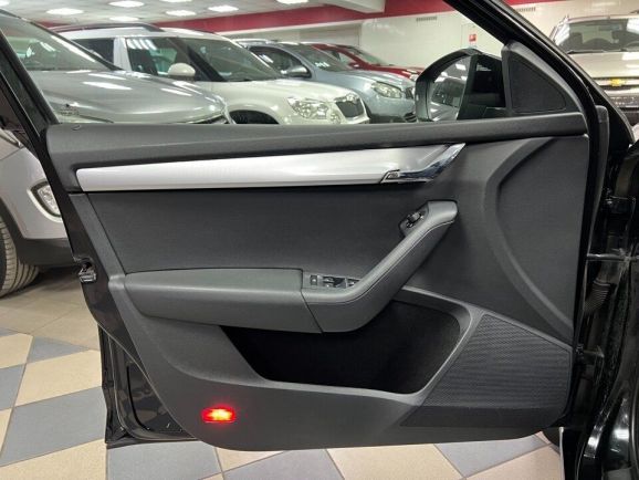 Skoda Octavia Style, 1.8 л, Робот, 2013 фото 23