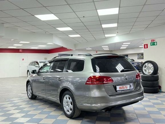 Volkswagen Passat Comfortline, 1.8 л, Робот, 2014 фото 7